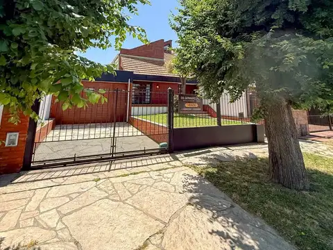 Casa en Villa Primera