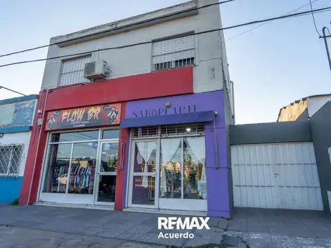 VENTA - 2 LOCALES, CASA Y 2 COCHERAS - SAN NICOLAS