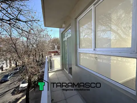 Depto Tipo Casa 2 ambientes con 1 baño