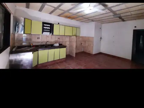 General Las Heras 600