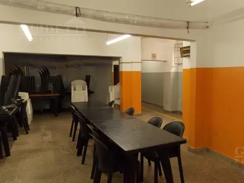 Inmueble comercial de 2 plantas   depósito APTO TODO DESTINO, zona SAAVEDRA!