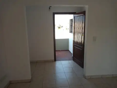 Depto Tipo Casa en Venta en Santos Lugares, USD 72.000