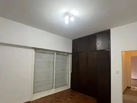 Alquiler Ph Tipo Casa De 3 Ambientes - Patio - Lavadero - La