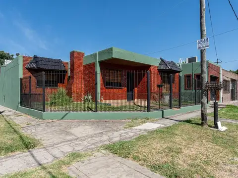 Casa en Venta en Berazategui, USD 82.900
