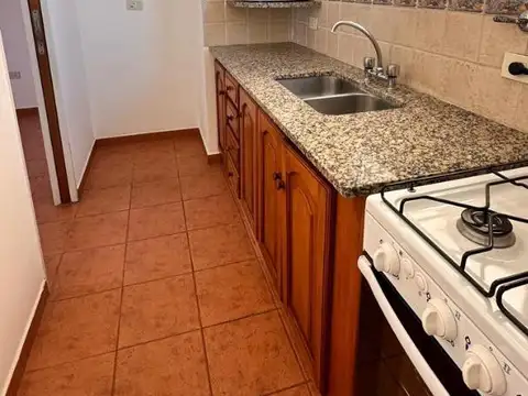 Departamento en Alquiler en La Plata, $ 450.000