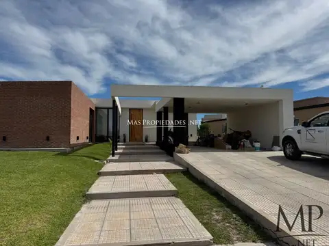 Alquiler Temporal Casa en Terralagos 3 Dormitorios Canning