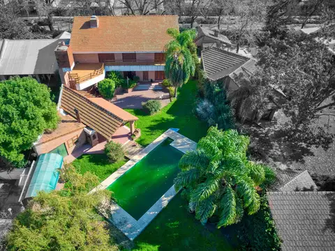 Casa 6 ambientes con 3 baños