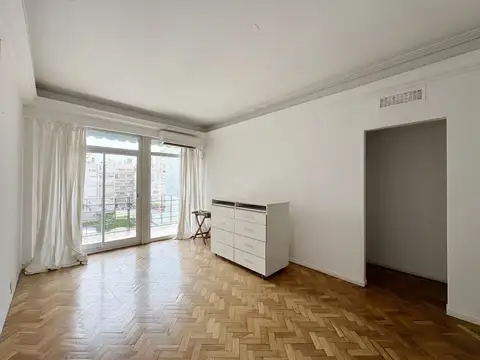 VENTA Departamento 4 ambientes con dependencia en Recoleta