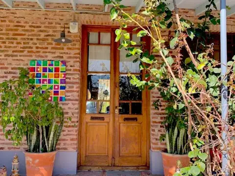 Casa 5 ambientes con 3 baños