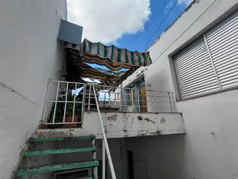 Local en Venta Via Pública