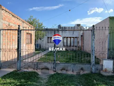 VENTA CASA B° PARQUES NACIONALES - 3 HABITACIONES