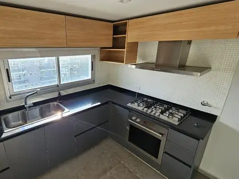 Piso de 3 amb. con vista al rio Quilmes centro con cochera doble