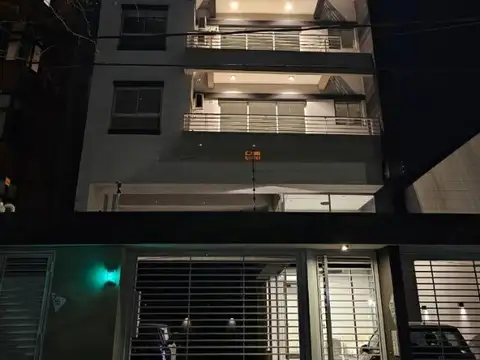 Sarmiento 700, Piso 8