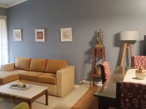 Doctor José M. Pizarro 800