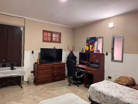 CASA 6 AMBIENTES 280m² PILETA+QUINCHO MARIA SELVA