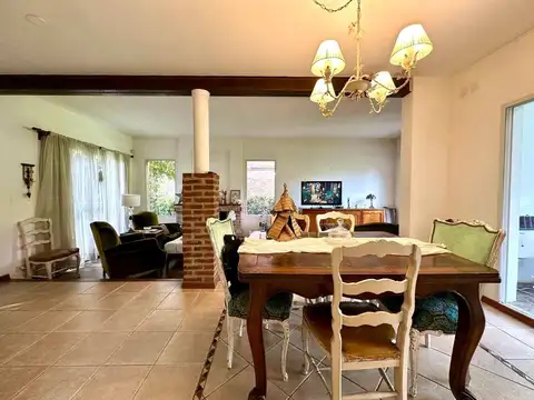 Casa en Venta 4 amb Barrio Los Angeles Village