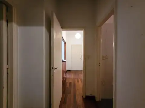 Departamento 3 amb en alquiler, PB con patio y dependencia.  Olivos