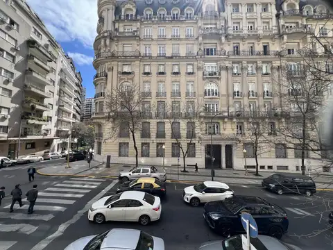 Departamento 4 ambientes con 3 baños