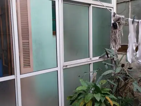 Depto Tipo Casa en Venta 70 años