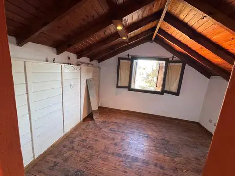Casa 4 ambientes con 1 baño