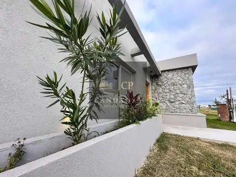 Gs Casa Venta Una Planta Barrio Cerrado