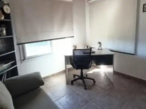 Hipólito Bouchard 300