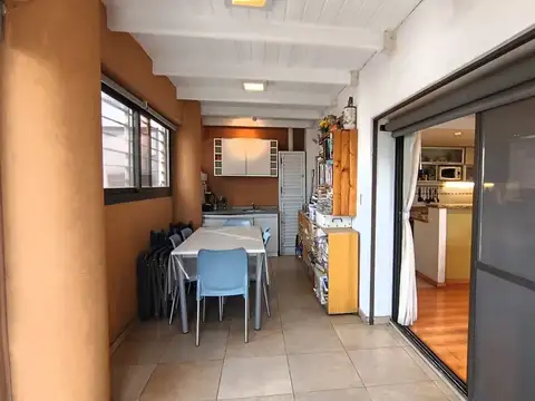 Departamento 5 ambientes con 2 baños