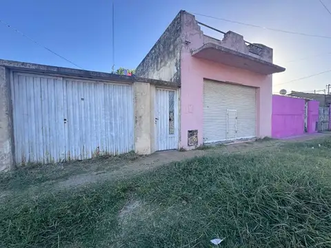 Casa 3 ambientes con 1 baño