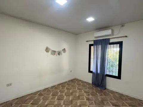 Casa 3 ambientes con 1 baño