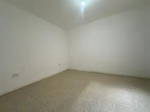 VENTA CASA DE PASILLO 2 DORMITORIOS