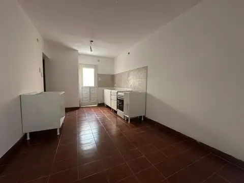 VENTA CASA DE PASILLO 2 DORMITORIOS