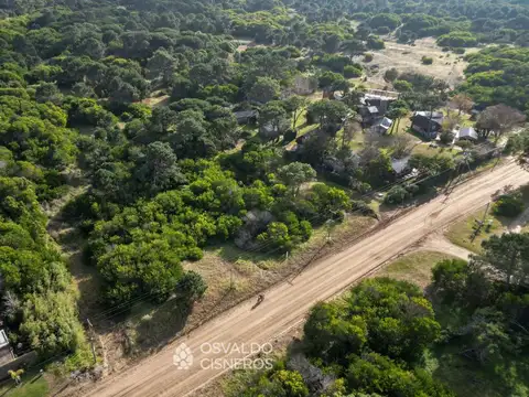 Proyecto turístico aprobado en Colonia Marina – terreno comercial de 2.280 m²