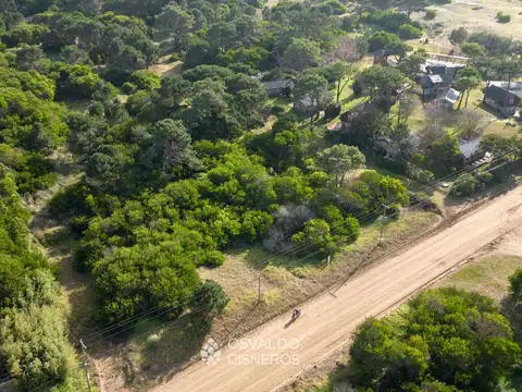 Proyecto turístico aprobado en Colonia Marina – terreno comercial de 2.280 m²