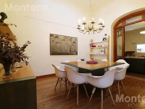 Venta Casa de 3 Plantas Jardín y Terraza Colegiales
