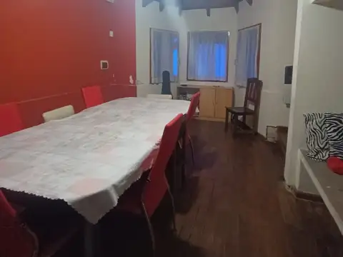 VENTA CASA 3D Y PILETA EN PARQUE CAPITAL