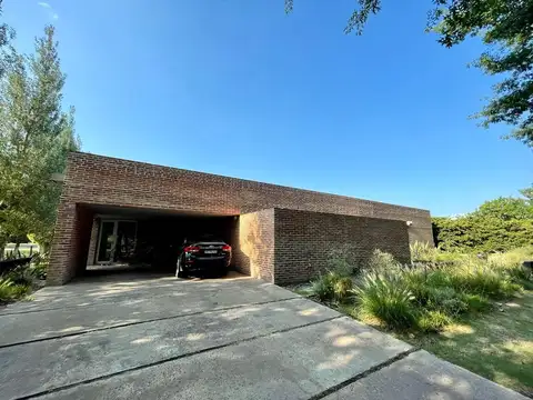 Casa en Venta en Ibarlucea, USD 390.000