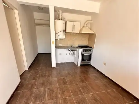 HERMOSO 2 AMBIENTES EN BARRIO EL TREBOL! A PASOS DE RUTA 205