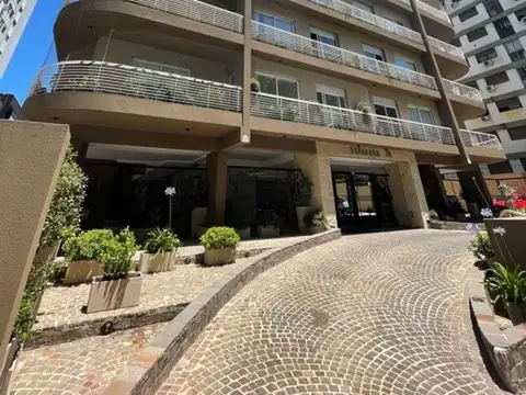 ESCALADA 100, Piso 12