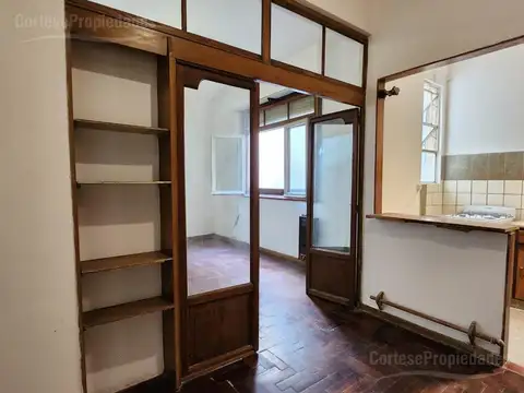 Depto Tipo Casa en Venta 80 años