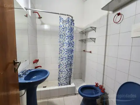 Depto Tipo Casa en Venta 50 años