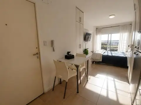 Alquiler Monoambiente amoblado con balcón en Palermo