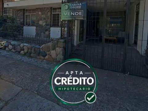 Casa en venta c/ cochera en Villa Hipódromo