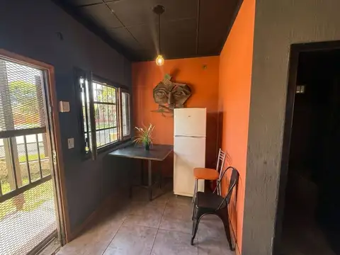 Casa 2 ambientes con 1 baño
