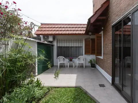 Casa 6 ambientes con 1 baño
