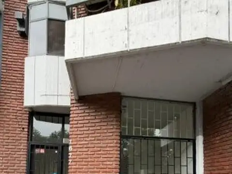 Local comercial en alquiler – Av. Wheelwright 1677, Rosario