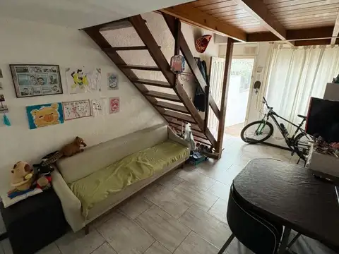 Depto Tipo Casa en Venta de 2 ambientes