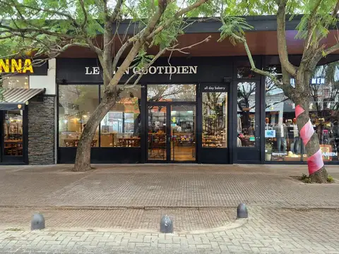 Local en alquiler sobre calle cantilo