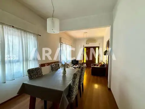 Casa en Venta 3 ambientes en Luis Guillon