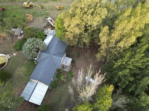 Venta de casa quinta dos dormitorios, La Plata