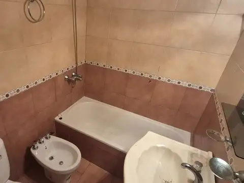 Departamento 2 ambientes con 1 baño